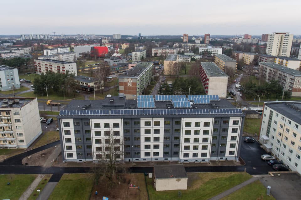 Kaasaegseks renoveeritud 0-energia elamu Mustamäel.