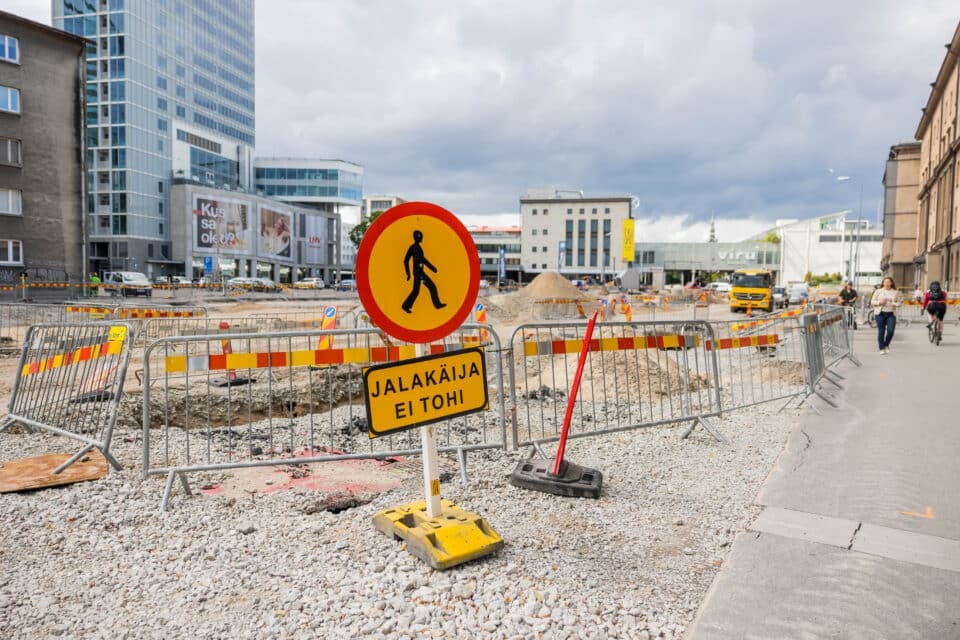 Tee-ehitus Tallinna kesklinnas.
