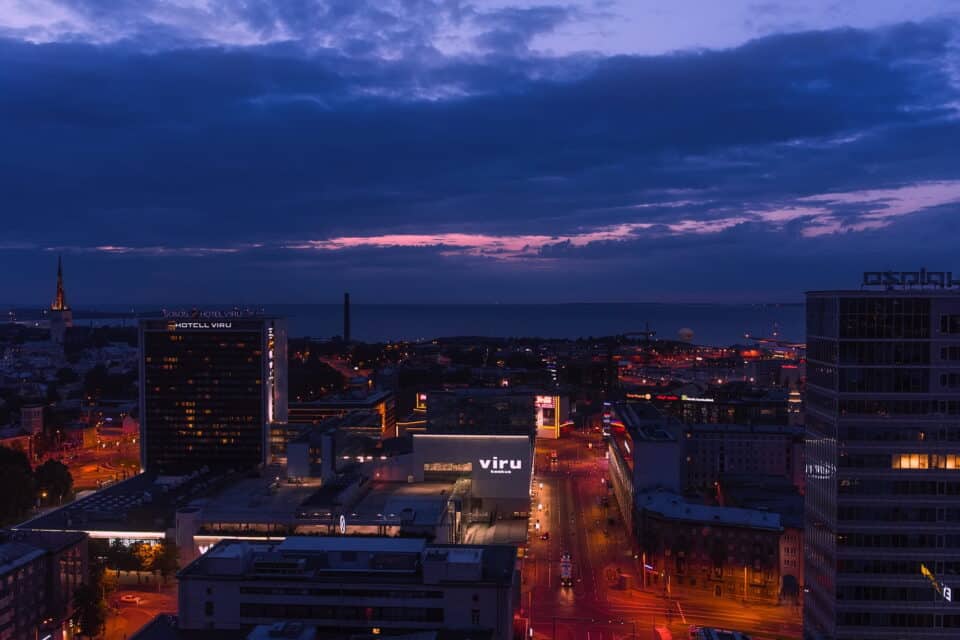 Ärihooned Tallinna kesklinnas.