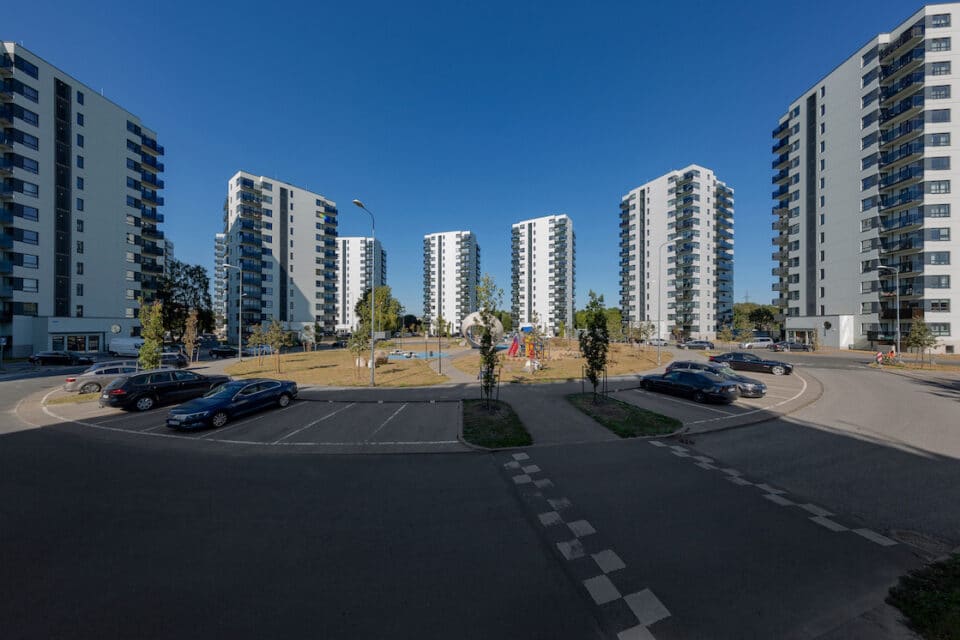 Üks Aasta Betooniehitis 2023 auhinna kandidaate on Pöörise elamupiirkond Tallinnas Mustamäel.