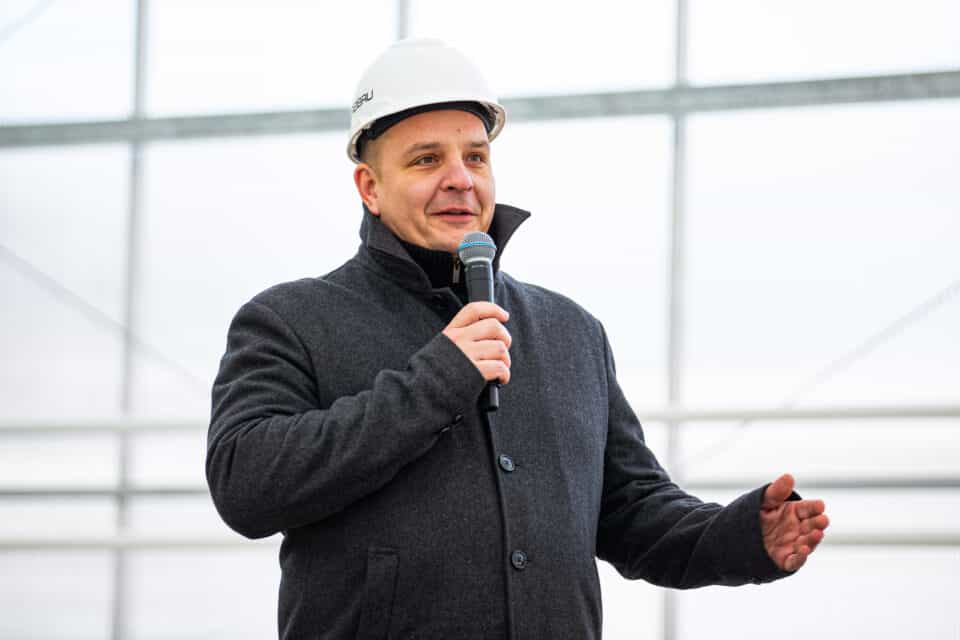 Oliver Akenpärg.