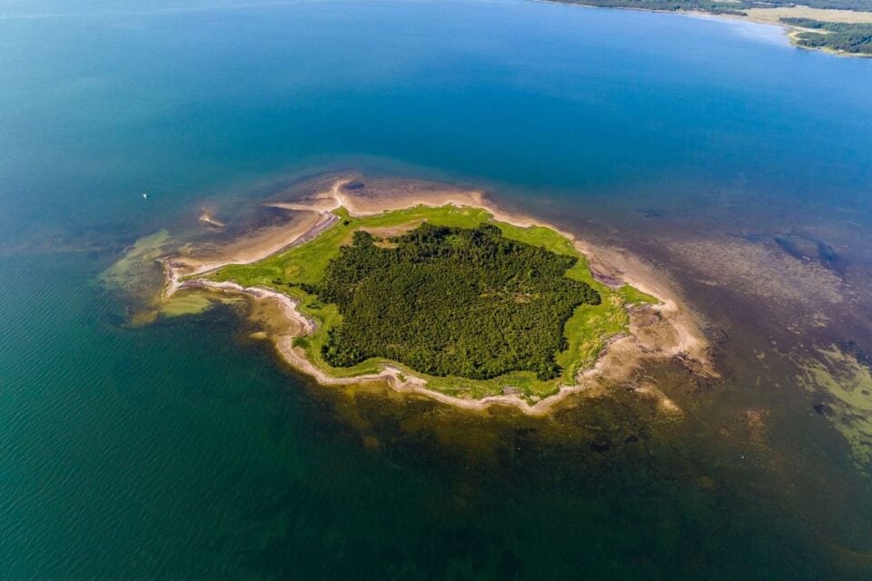 Hiiumaa külje all asuv Hõralaid läheb peatselt uuesti oksjonile.