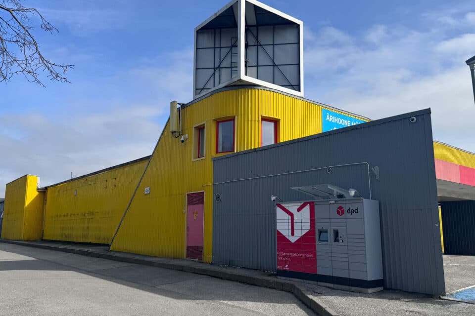 Hoone Punasel tänaval, kus sai alguse Selveri poekett. Kauplus tegutses seal 28 aastat.