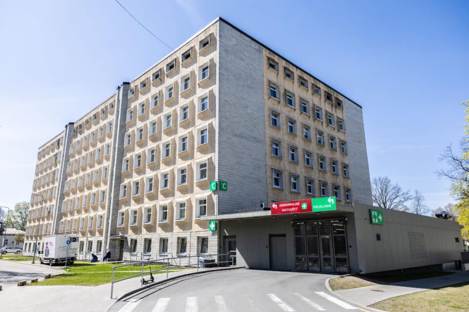 Ida-Tallinna keshaigla hooned Ravi tänaval.