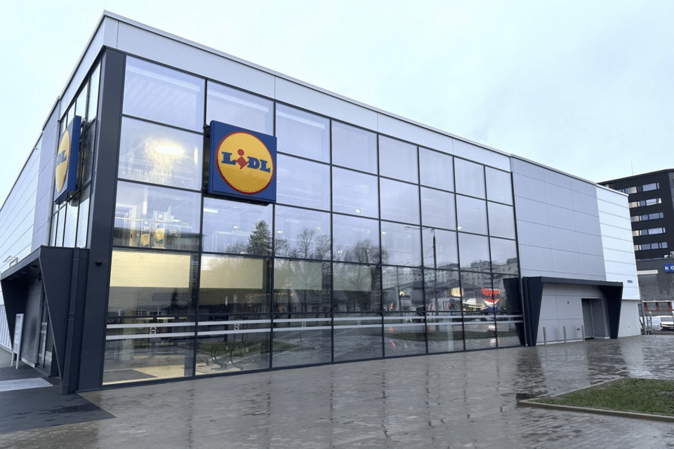 Talleksil ja Ehitustrustil valmis Mustamäel kaubandushoone, mille üürnikuks sai Lidl.