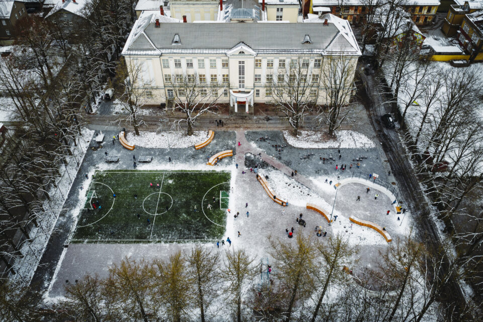 Miina Härma Gümnaasiumis avati uus spordi- ja rekreatsiooniala.