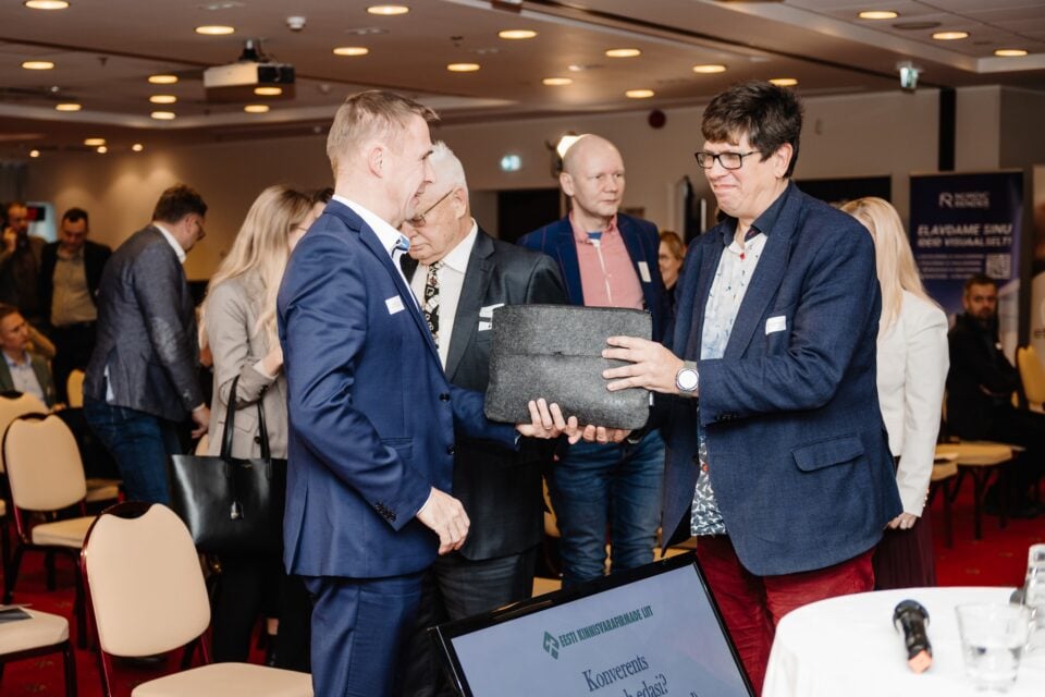 Eesti Kinnisvarafirmade Liidu mulluse konverentsi melu.