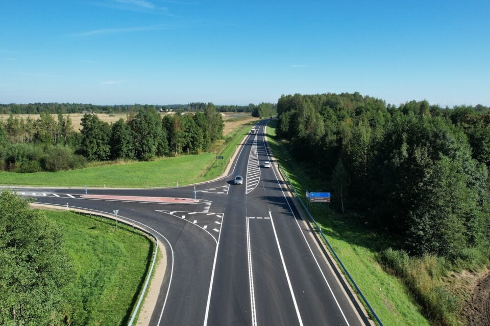 "Tasane tee 2025" on Pärnu-Rakvere-Sõmeru maantee lõik kilomeetritel 38,8–42,2, mille ehitas TREF Nord.