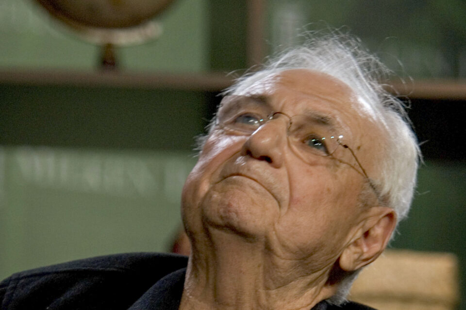 Suri Frank Gehry (1929-2025).