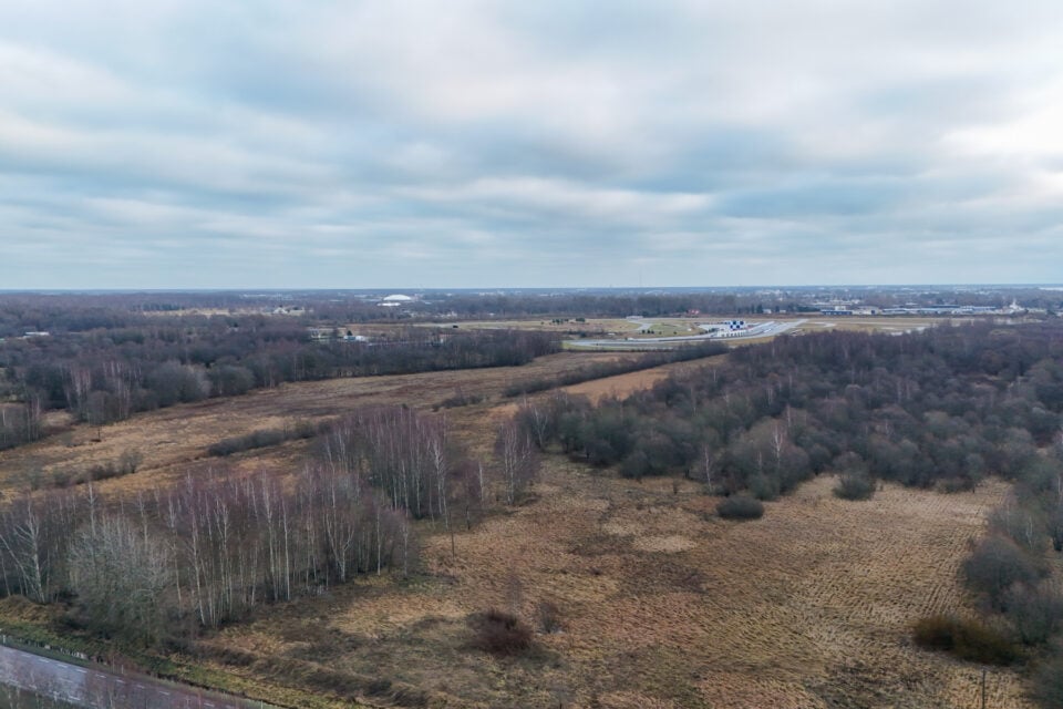 Pärnu linn pani enampakkumisele tulevase Hiiu tööstusküla kruntide hoonestusõigused.