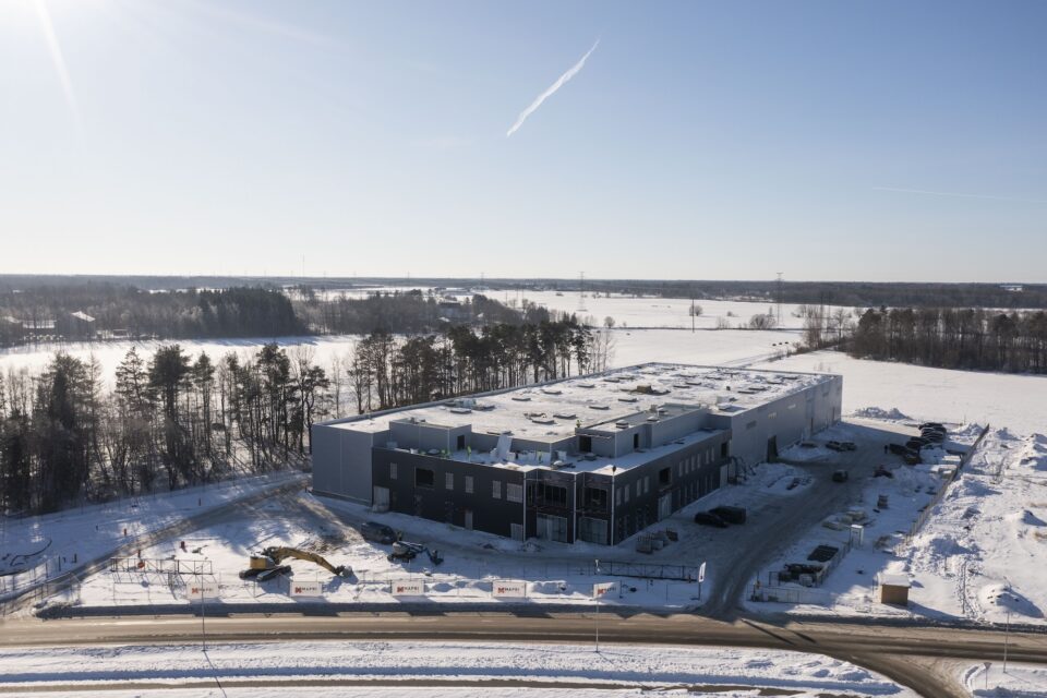 Puitmaterjalide edasimüüja Mass rajab Jälgimäele uue büroo- ja laohoone.