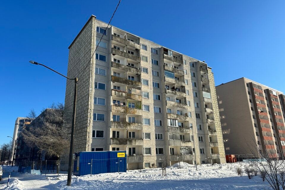 Hoone tagakülg enne renoveerimist.