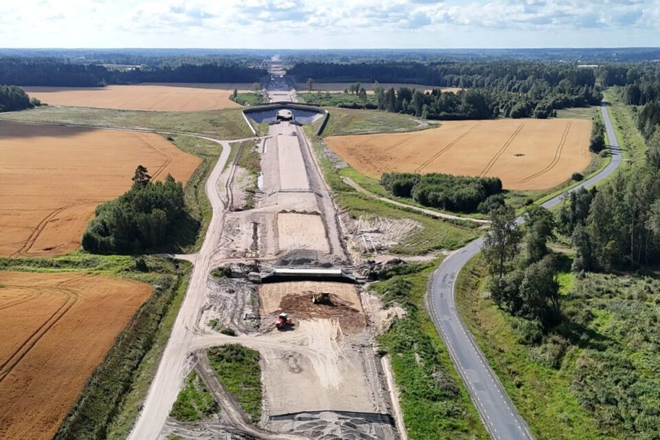 Suurprojektide mahu tõttu on koondamislained ebatõenäolised.