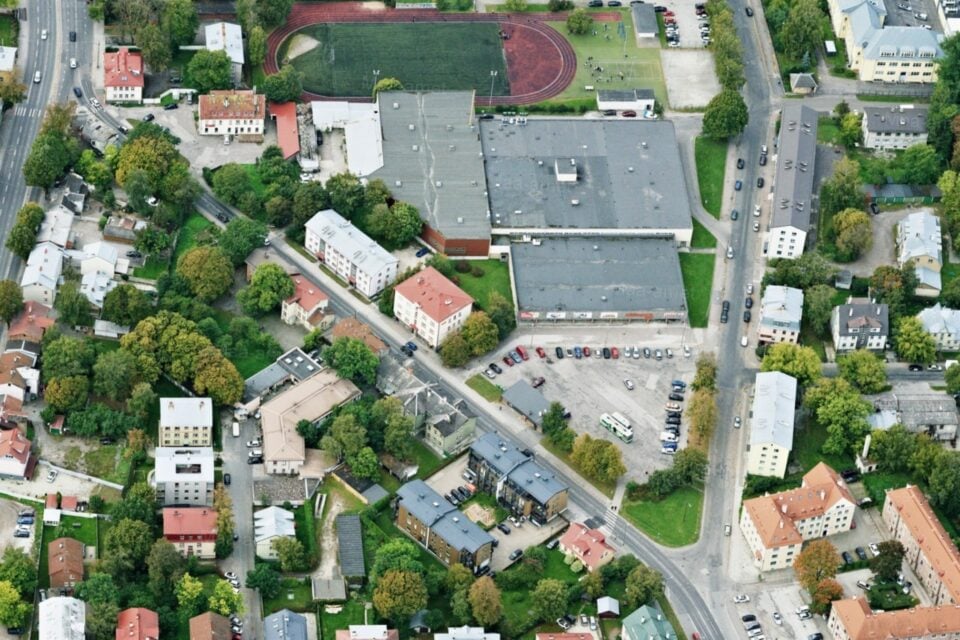 Telliskivi, mulla ning staadioni vahele jäävale alale planeeritakse elu- ja ärilinnakut.