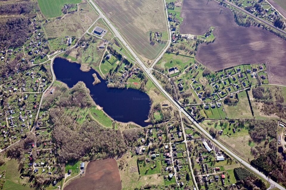 Foto 2024. aastast, kui jalgrattatee lõppes kuue kilomeetri kaugusel Tartust. Valminud teelõiguga jõudis rattatee 3,5 kilomeetrit Elvale lähemale.