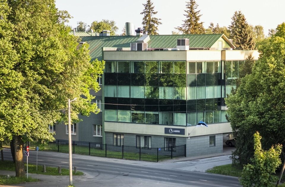 LABRISe praegune maja Tartus jääb RKASi teatel keskuse kasvanud vajadustele kitsaks.