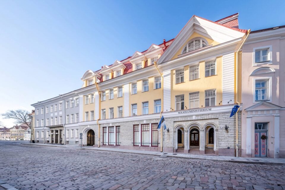 Endine maaeluministeeriumi hoone, mille linn soovib vahetusega endale saada, et kolida sinna osa Vanalinna Hariduskolleegiumi klassidest.